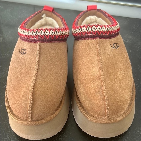 UGG Tazz Chestnut Platform Slippers Sandals -